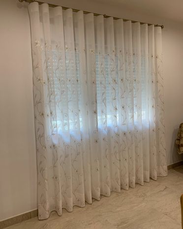 Cortinas blancas